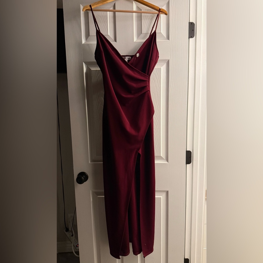 Elegant Burgundy Women's Dress